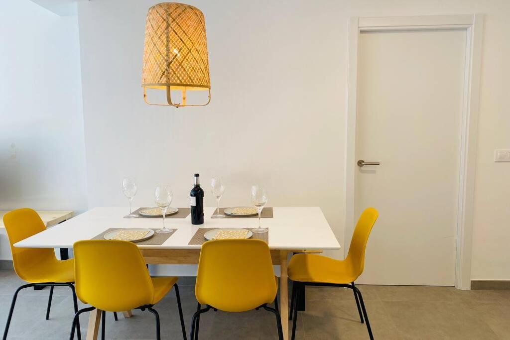 70 M2, Apartamento Cerca De La Playa, Apto Minusvalidos. ロザス エクステリア 写真