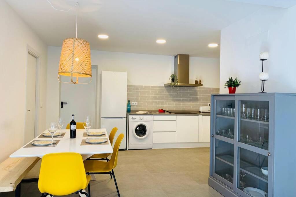 70 M2, Apartamento Cerca De La Playa, Apto Minusvalidos. ロザス エクステリア 写真