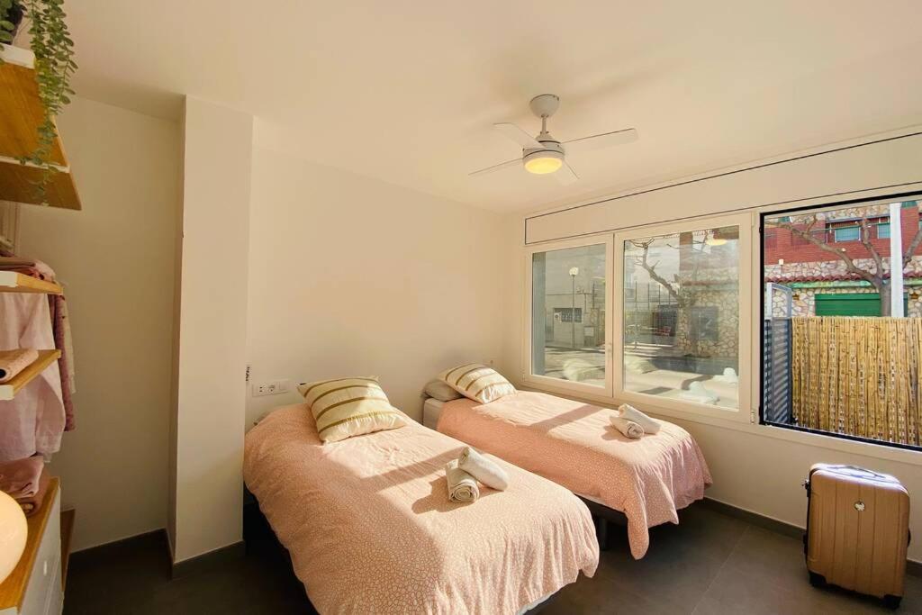 70 M2, Apartamento Cerca De La Playa, Apto Minusvalidos. ロザス エクステリア 写真